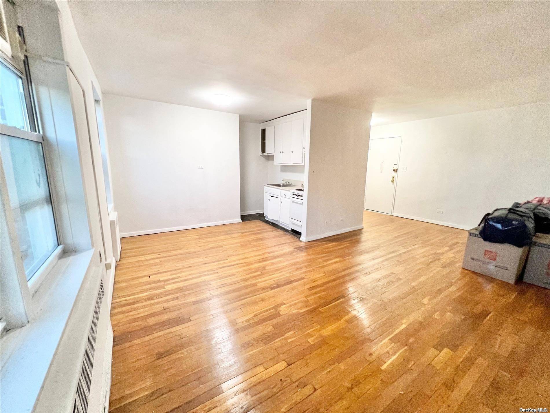42-40 Bowne ST #6F, Flushing, NY 11355