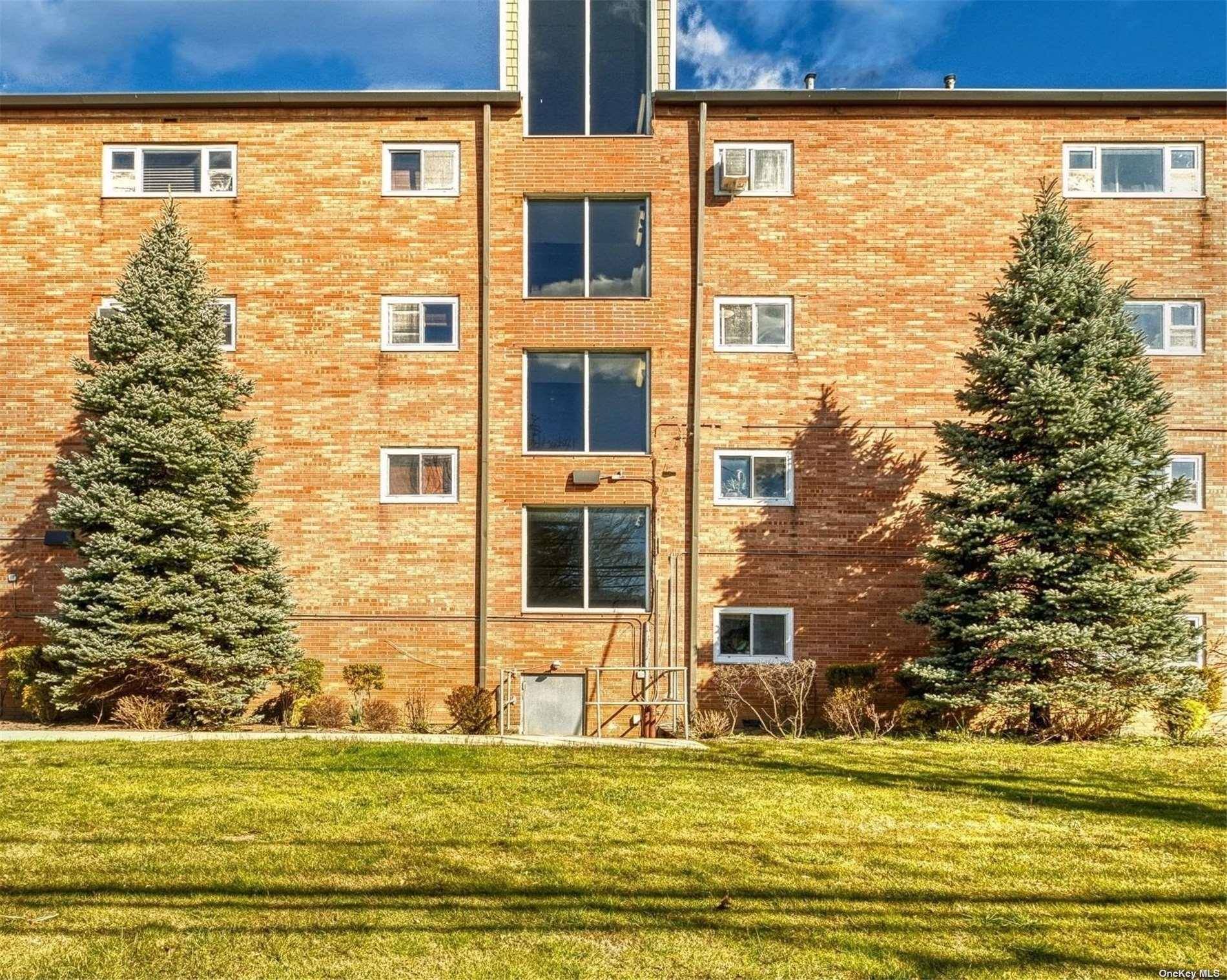 222 Smith ST #3C, Freeport, NY 11520
