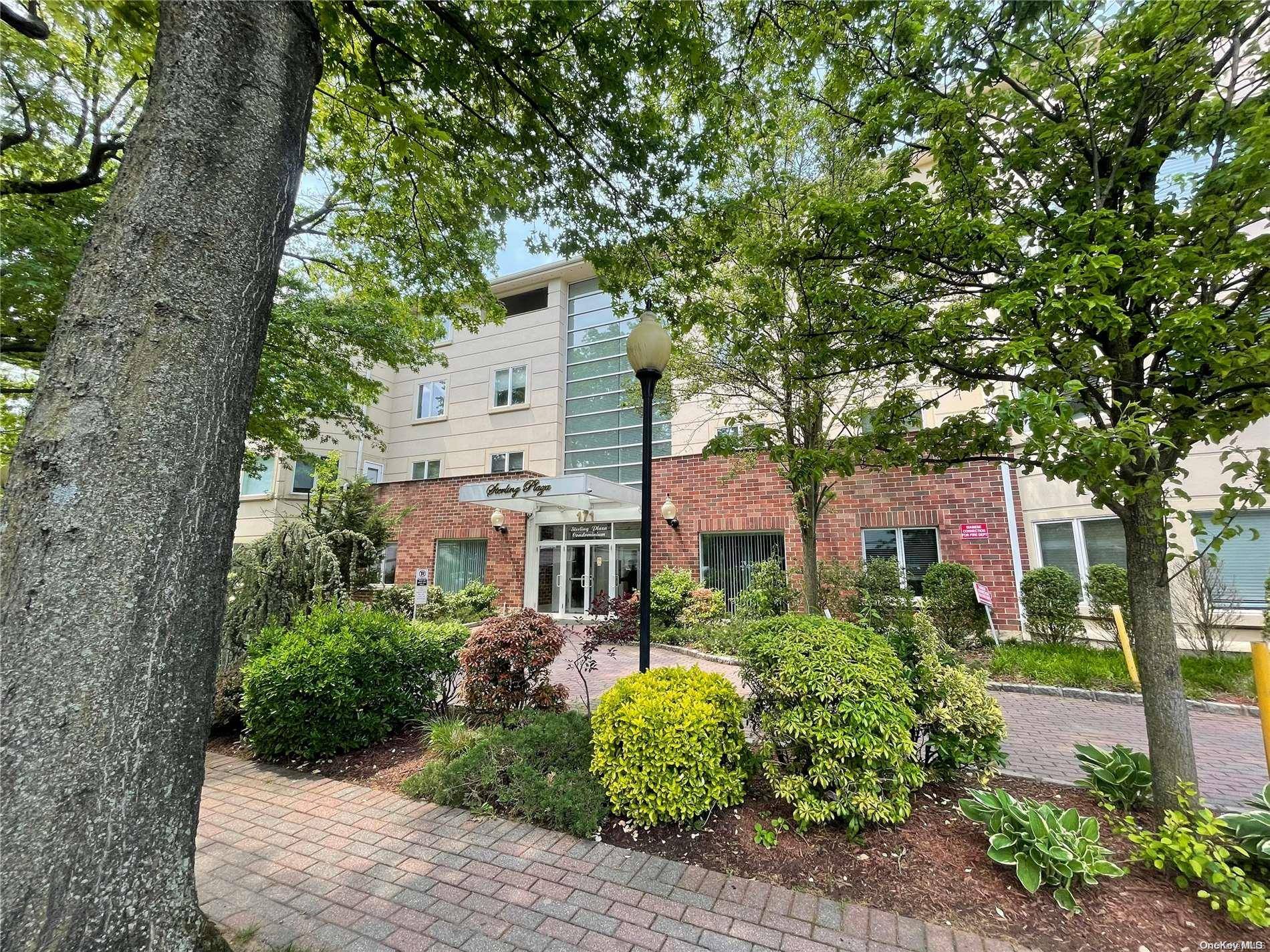 171 Great Neck RD #3O, Great Neck, NY 11021
