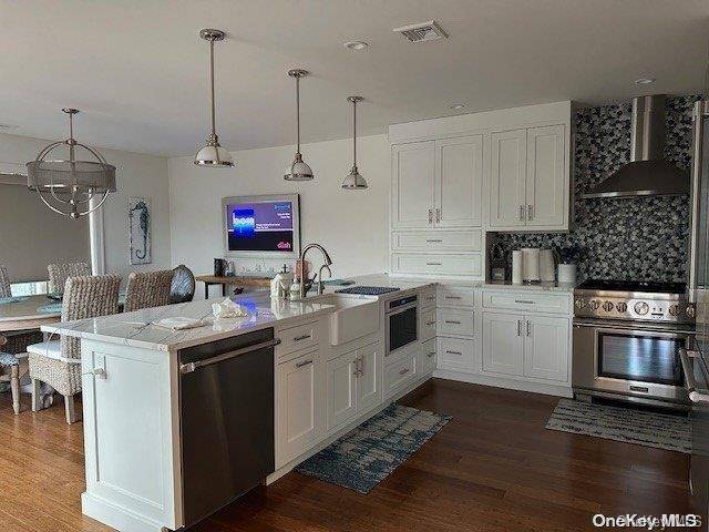 362 Surf RD, Ocean Beach, NY 11770