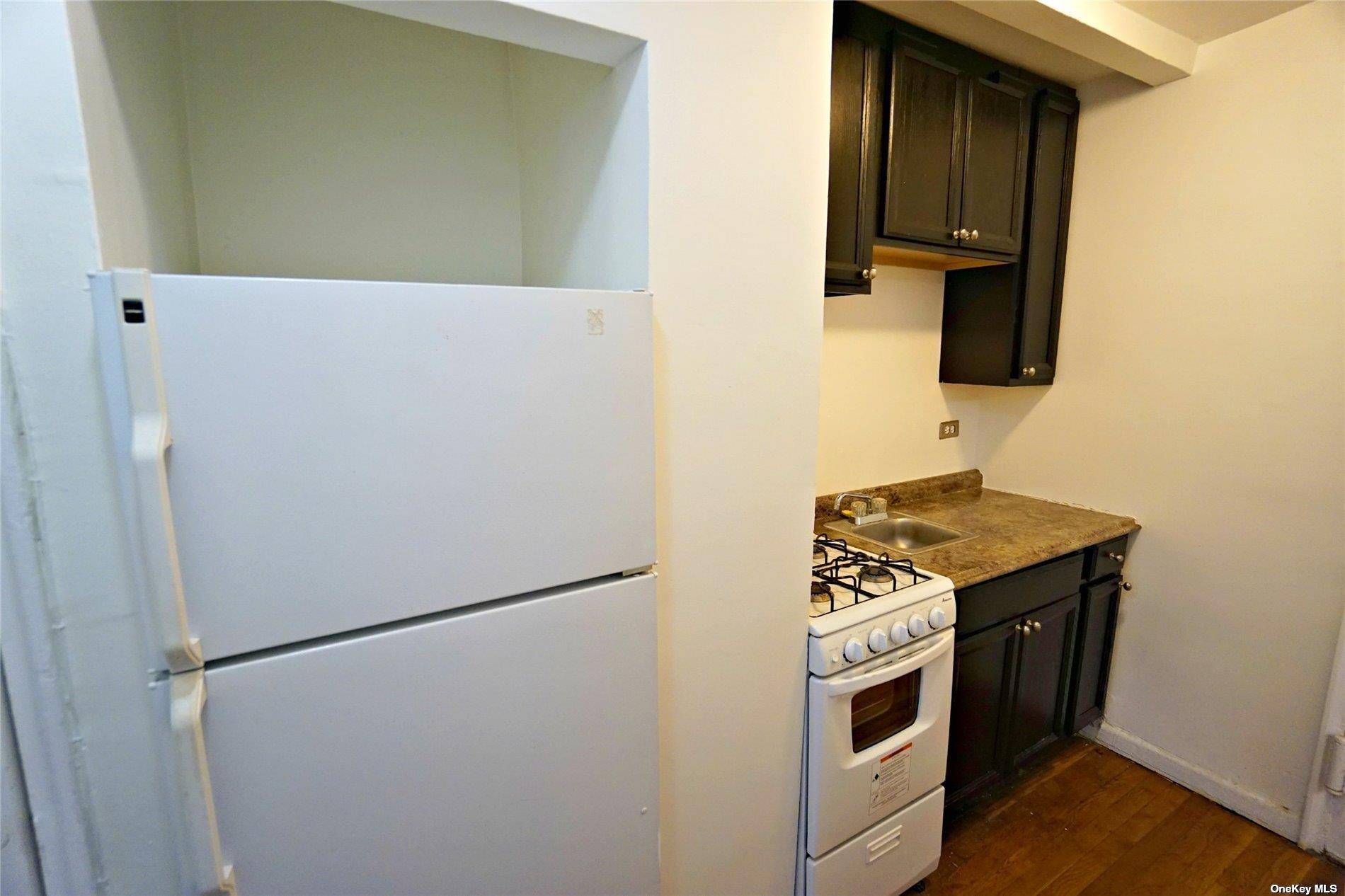 66-92 Selfridge ST #1E, Forest Hills, NY 11375