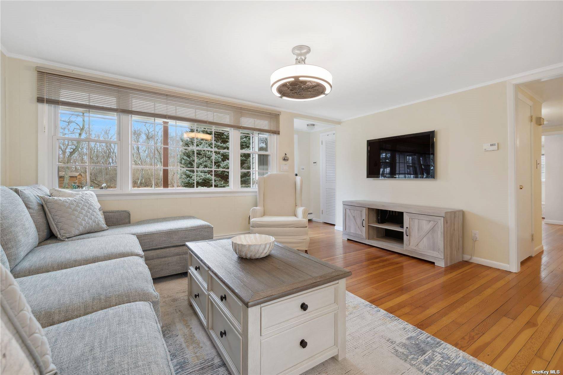 220 Fiddler LN, Greenport, NY 11944