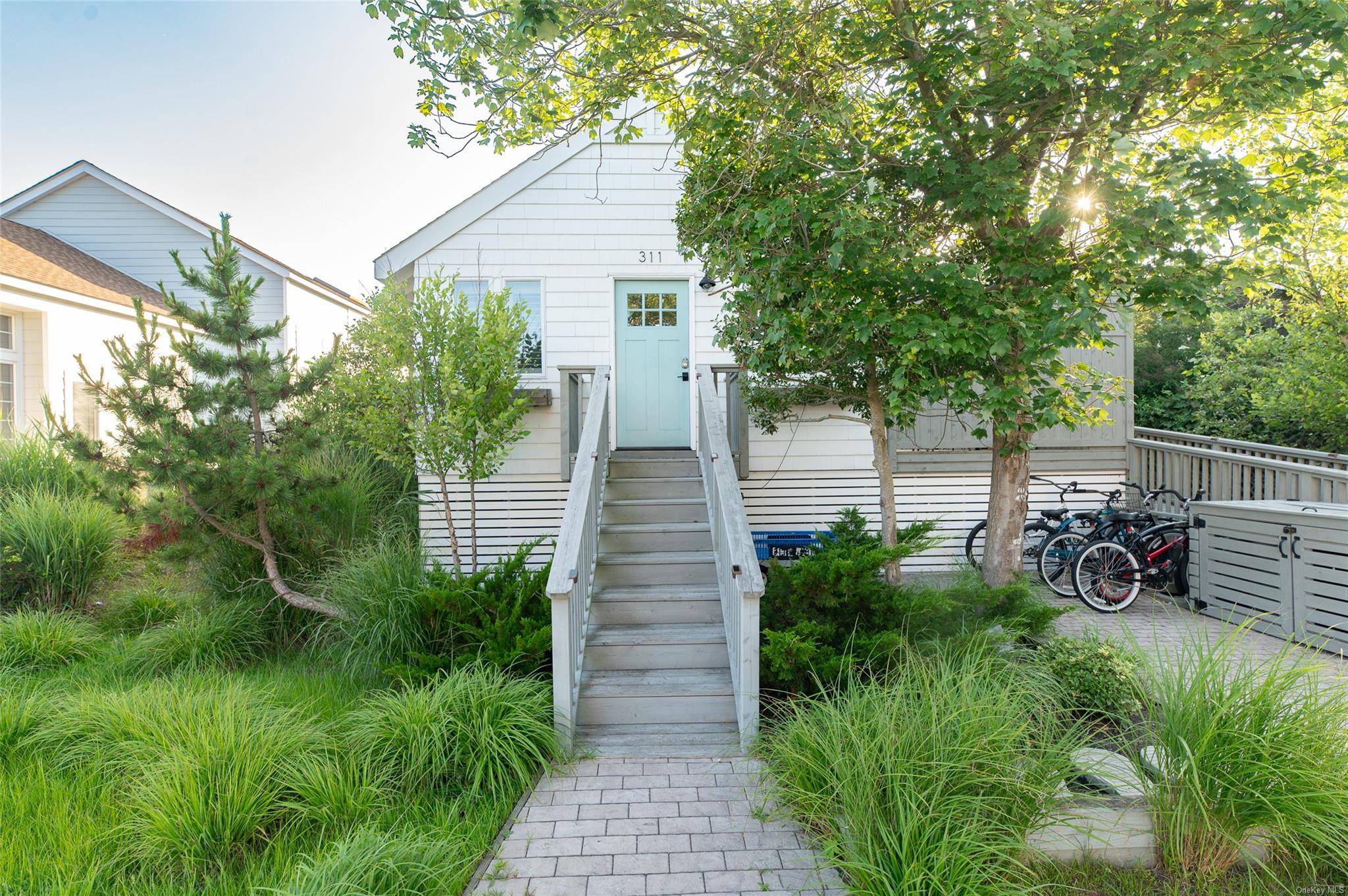 311 Wilmot RD, Ocean Beach, NY 11770