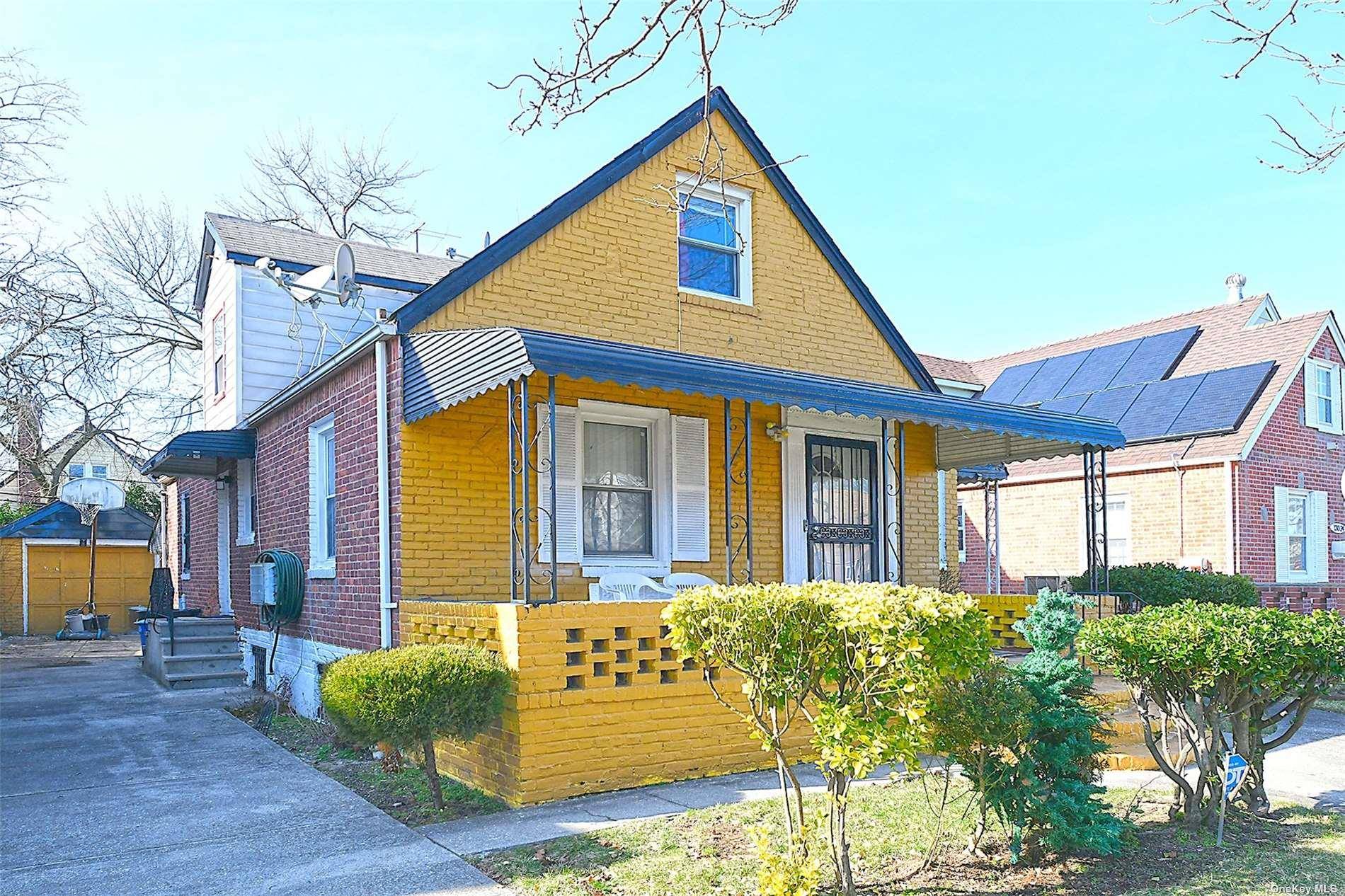130-28 236th ST, Rosedale, NY 11422
