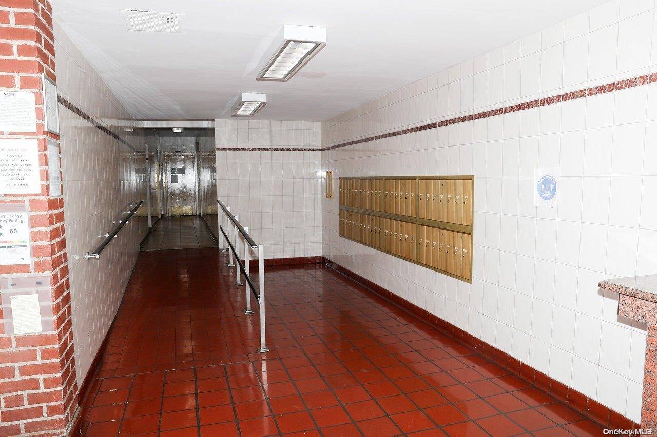 87-30 204 ST #A61, Hollis, NY 11423