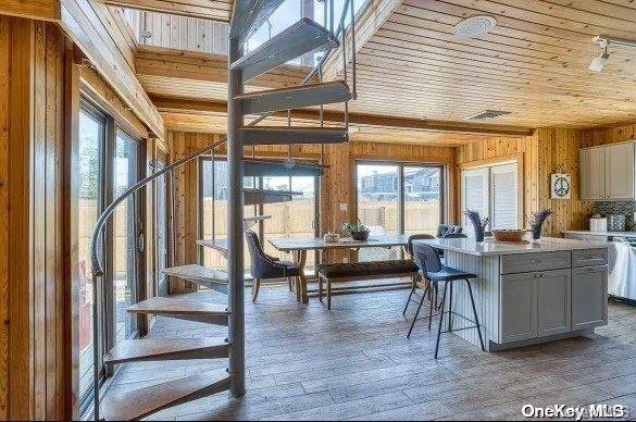 332 Dehnoff WALK, Ocean Beach, NY 11770