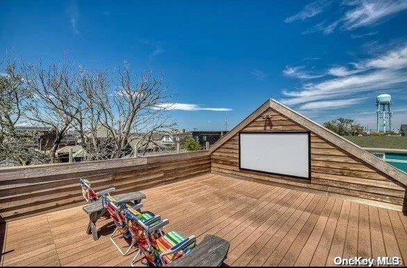 332 Dehnoff WALK, Ocean Beach, NY 11770