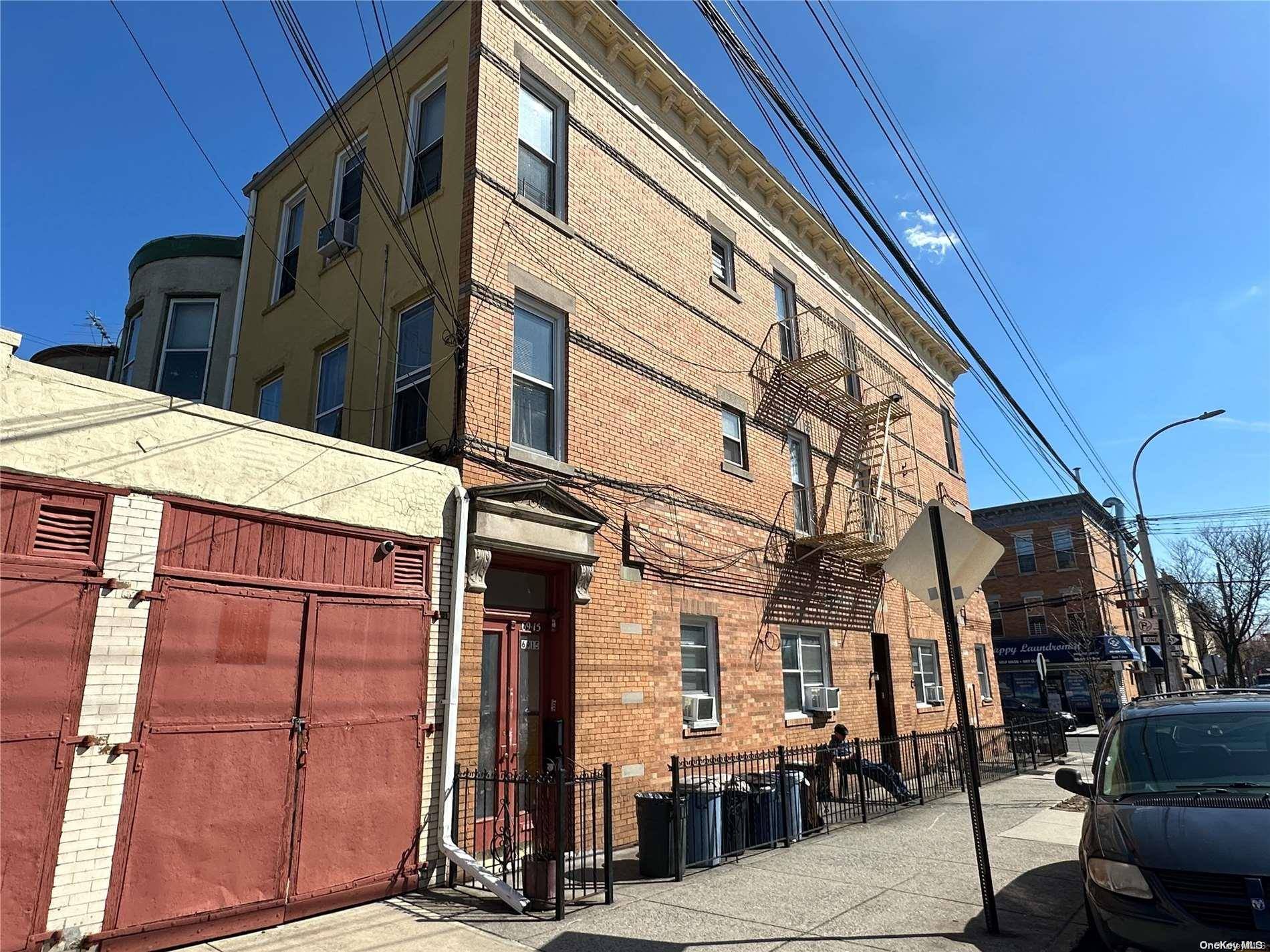 60-55 70 AVE, Ridgewood, NY 11385