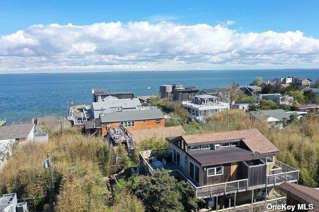 50 Clipper Roadway, Corneille Estates, NY 11770