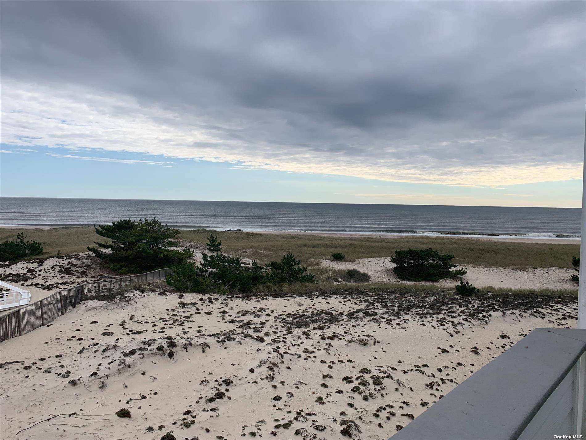 265 Dune RD #71, Westhampton Beach, NY 11978