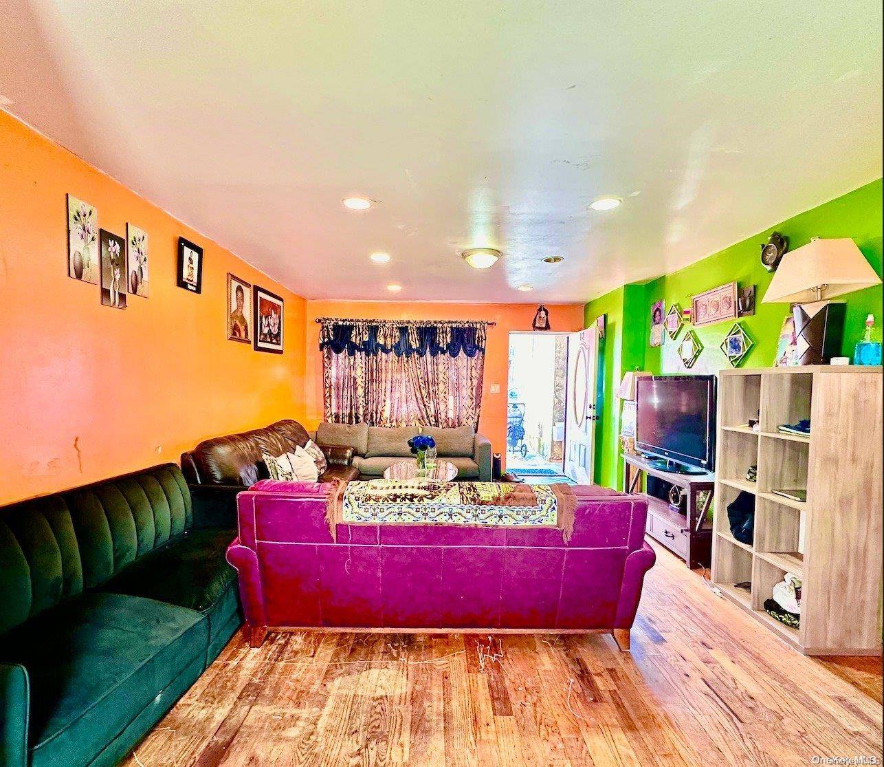 12 Columbus PL, Brooklyn, NY 11233