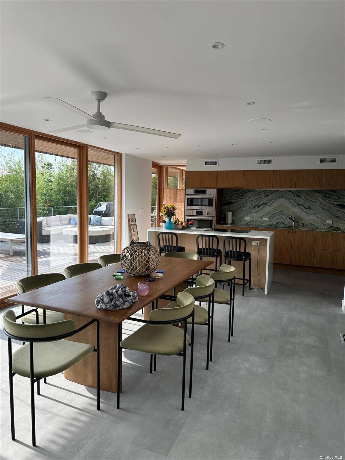 25 Sloop WALK, Summer Club, NY 11770