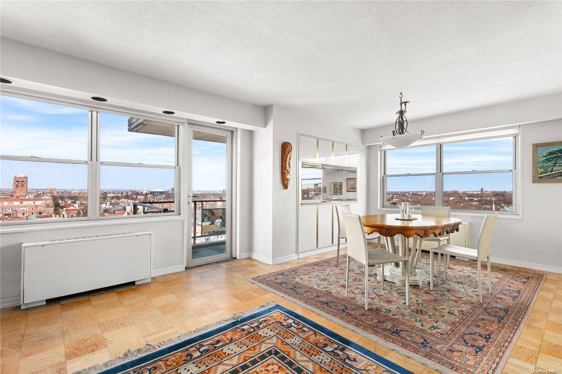 70-31 108 #12B, Forest Hills, NY 11375