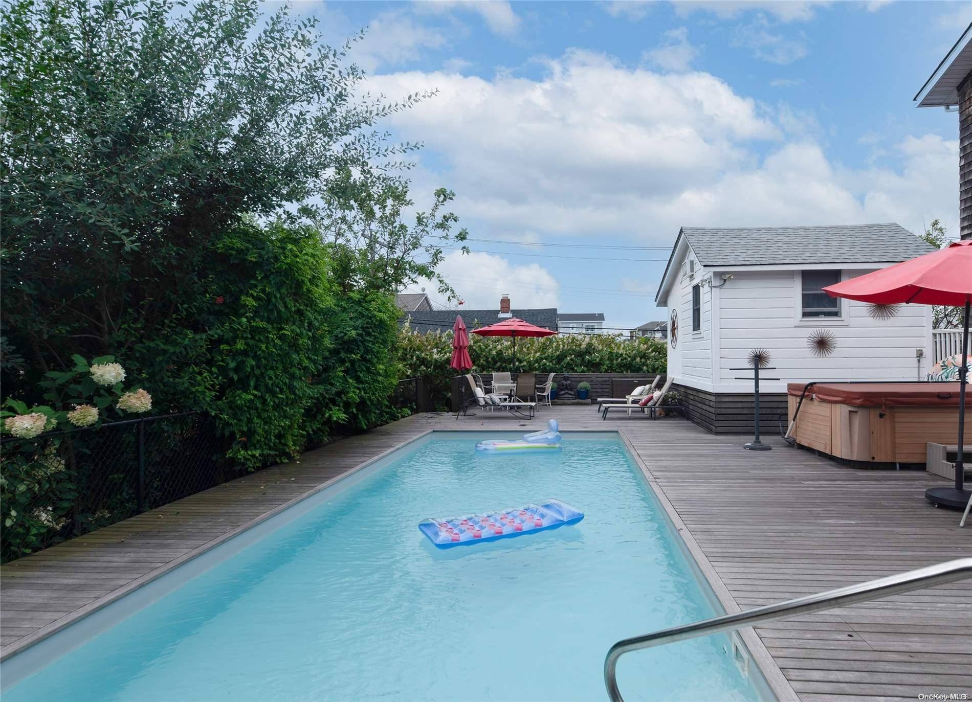 653 Ocean Breeze, Ocean Beach, NY 11770