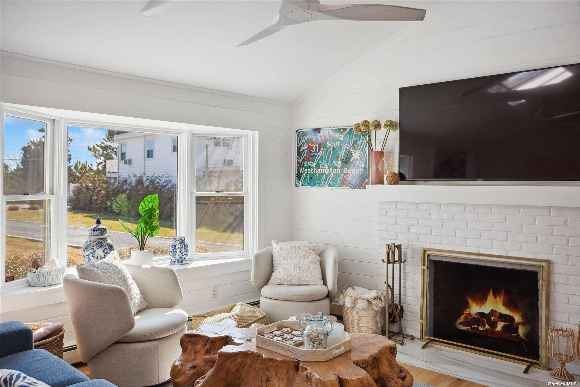66 Library AVE, Westhampton Beach, NY 11978