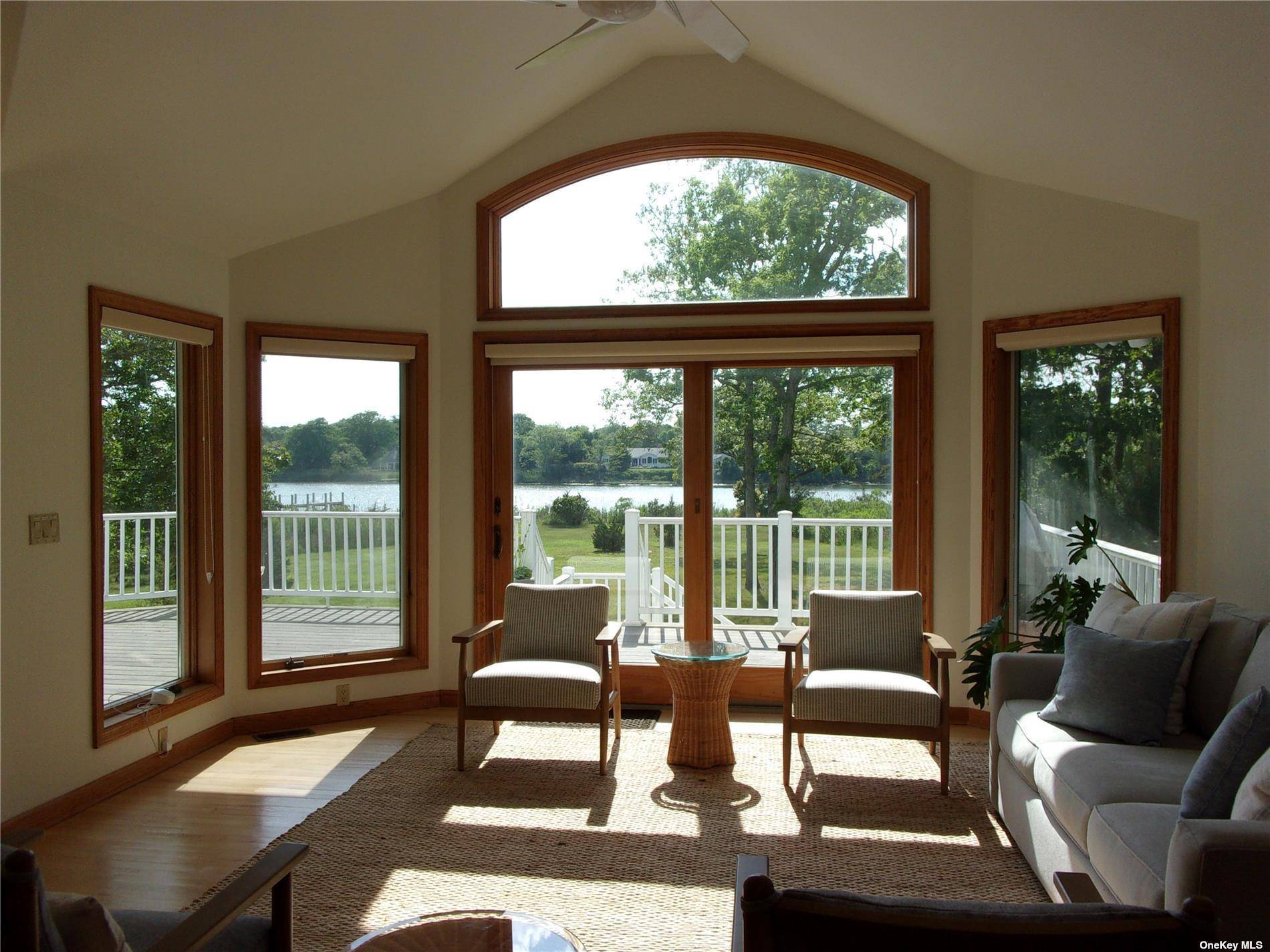 49 Old Main RD, Quogue, NY 11959