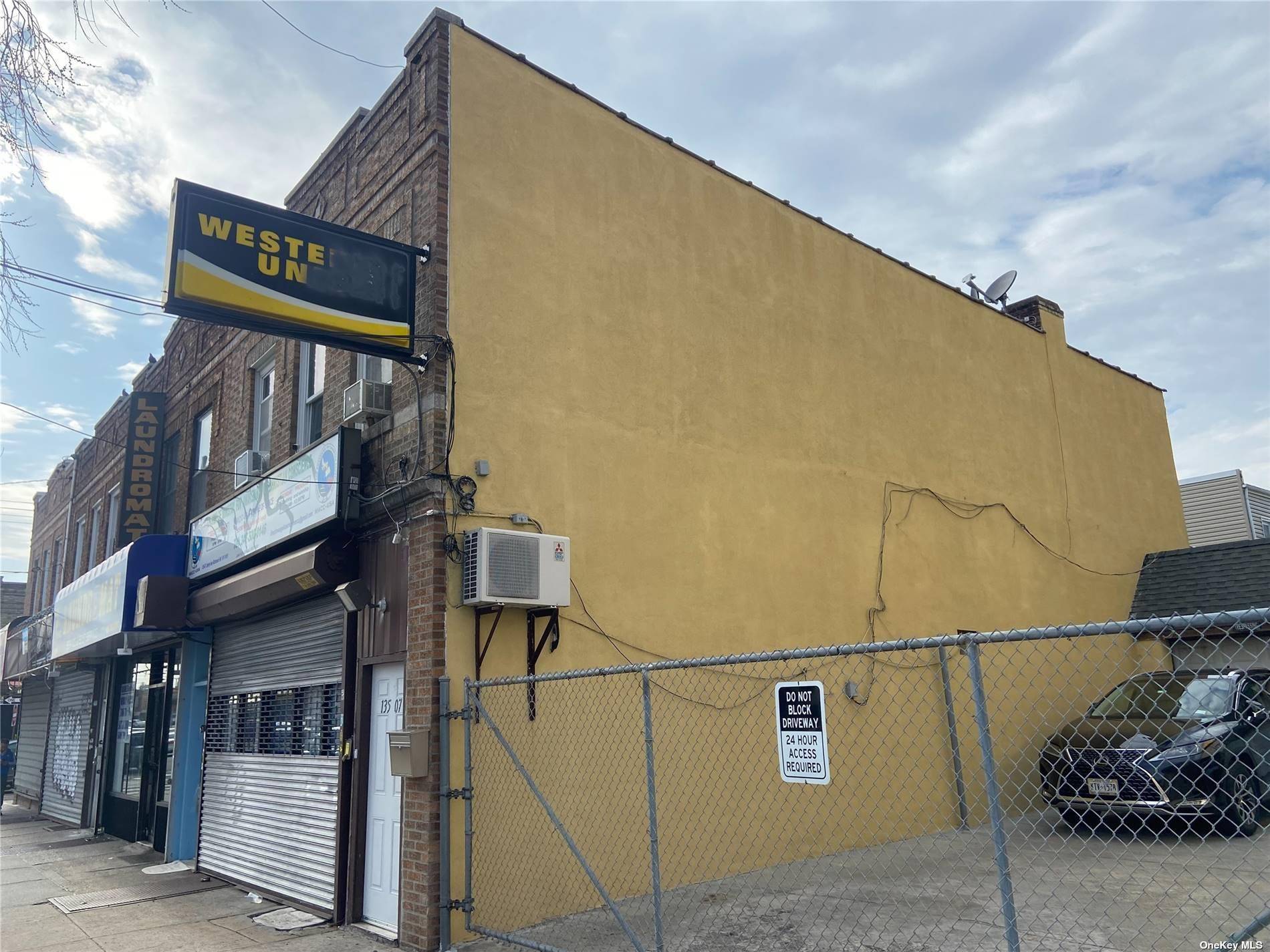 135-07 Liberty AVE, Richmond Hill S., NY 11419