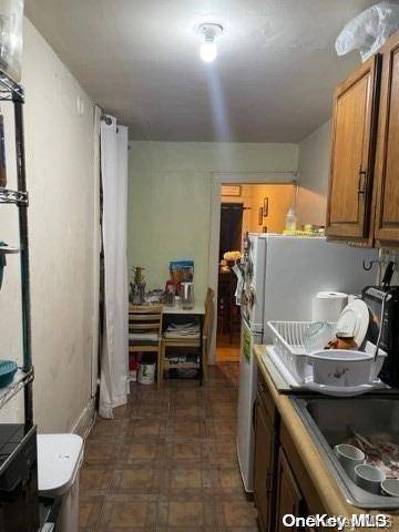 23-41 33rd AVE, Long Island City, NY 11106