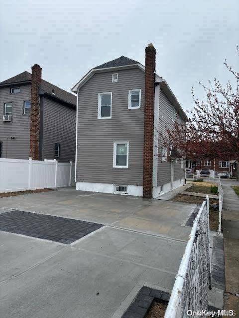 218-11 119th AVE, Cambria Heights, NY 11411
