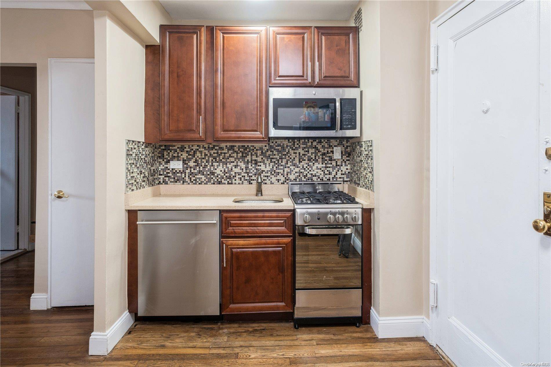 110-20 71st AVE #317, Forest Hills, NY 11375