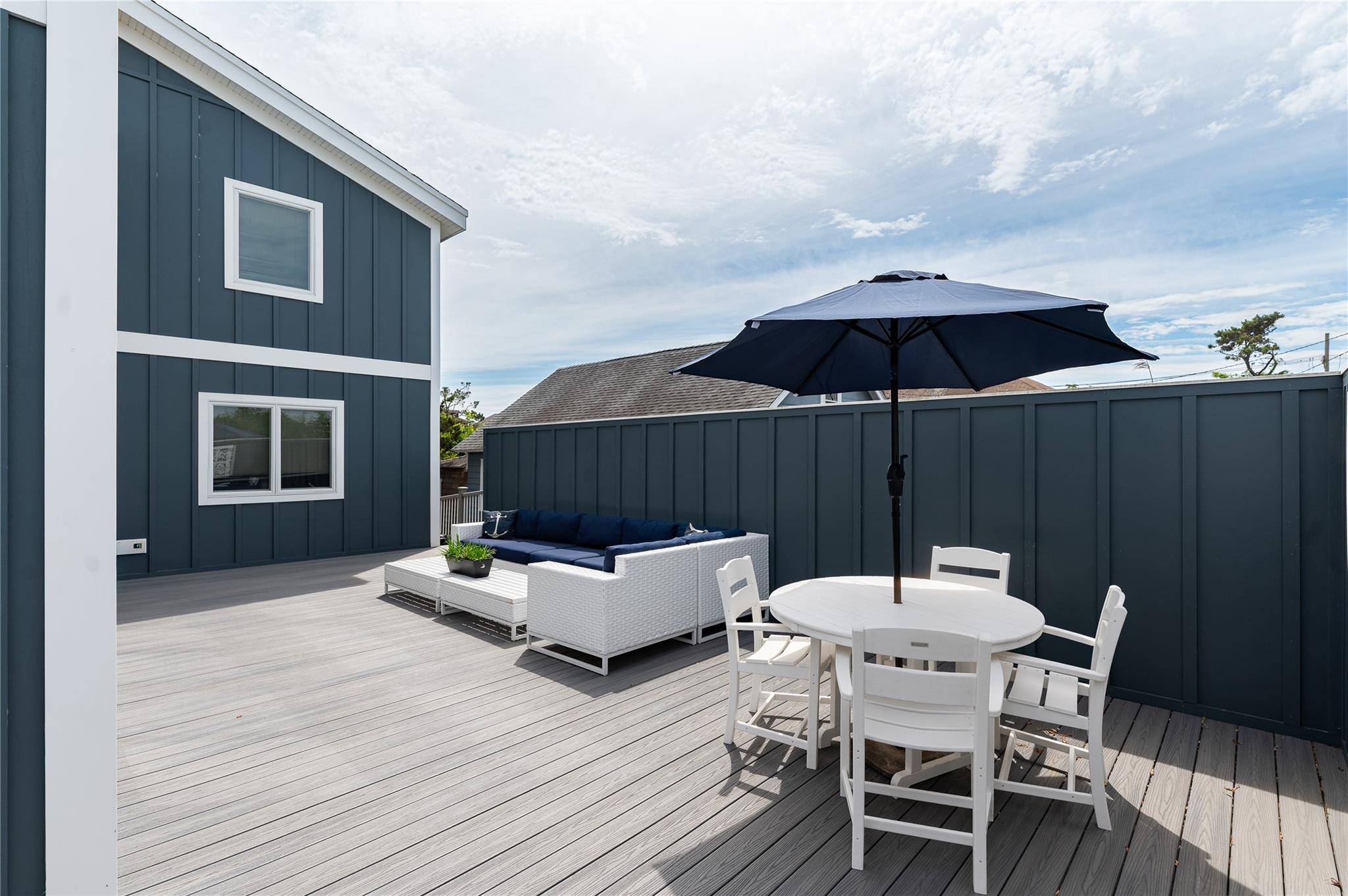 187 Cottage WALK, Ocean Beach, NY 11770