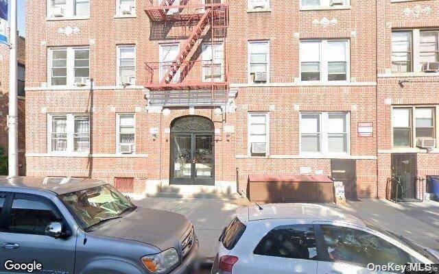 30-26 35th ST, Astoria, NY 11103