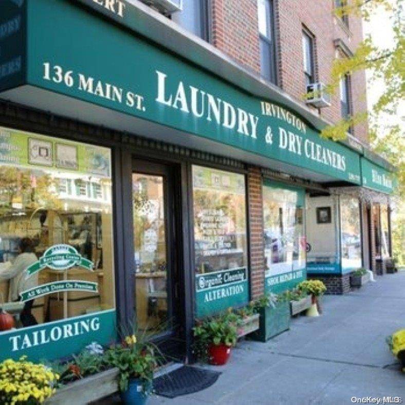 53 Main ST, Greenburgh, NY 10533