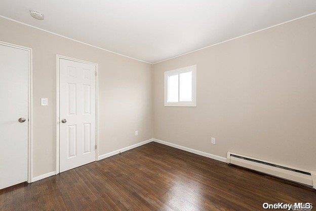 587 S Bayview AVE, Freeport, NY 11520
