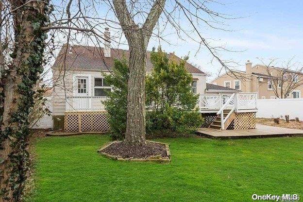 587 S Bayview AVE, Freeport, NY 11520