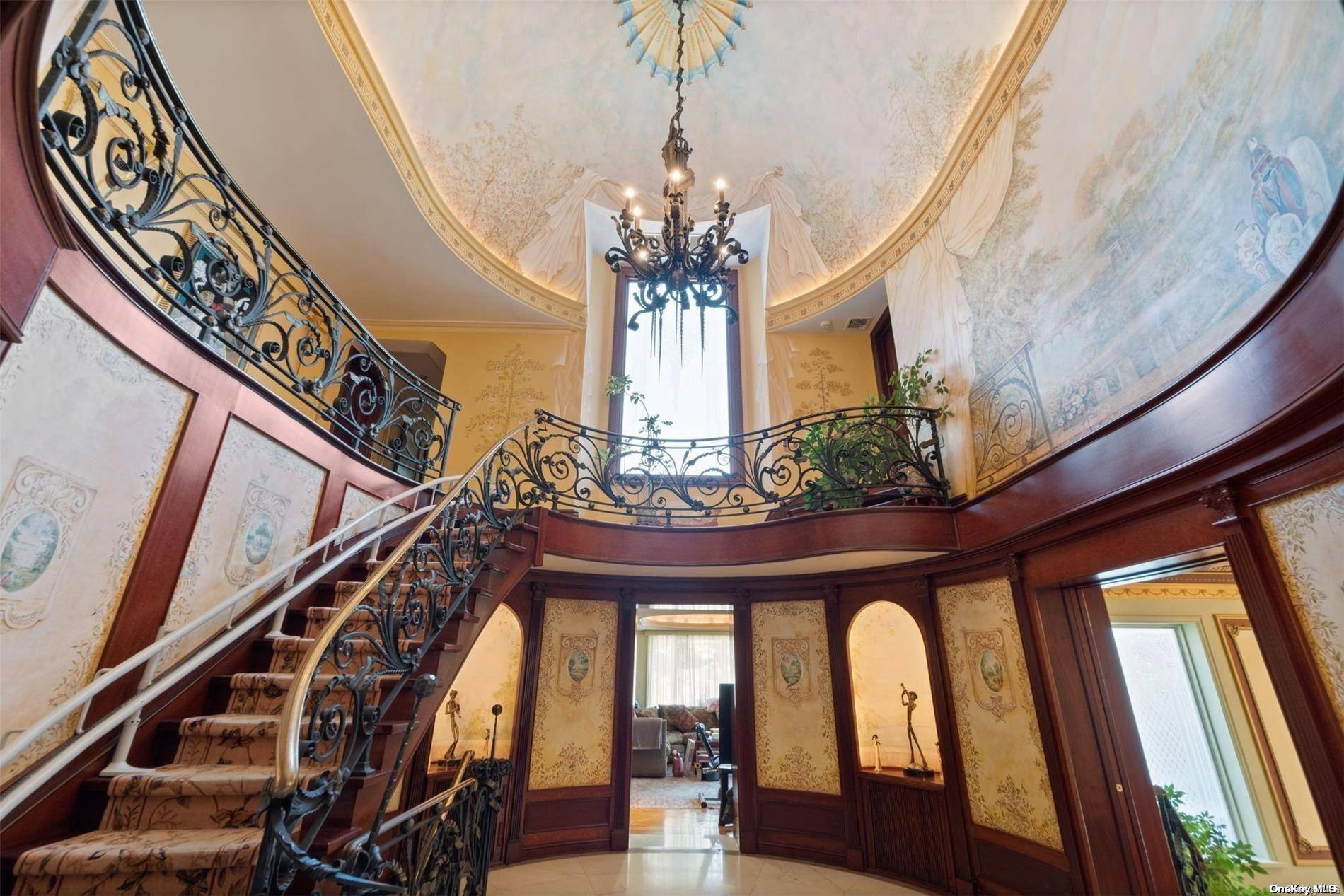 84-01 Midland Pkwy, Jamaica Estates, NY 11432