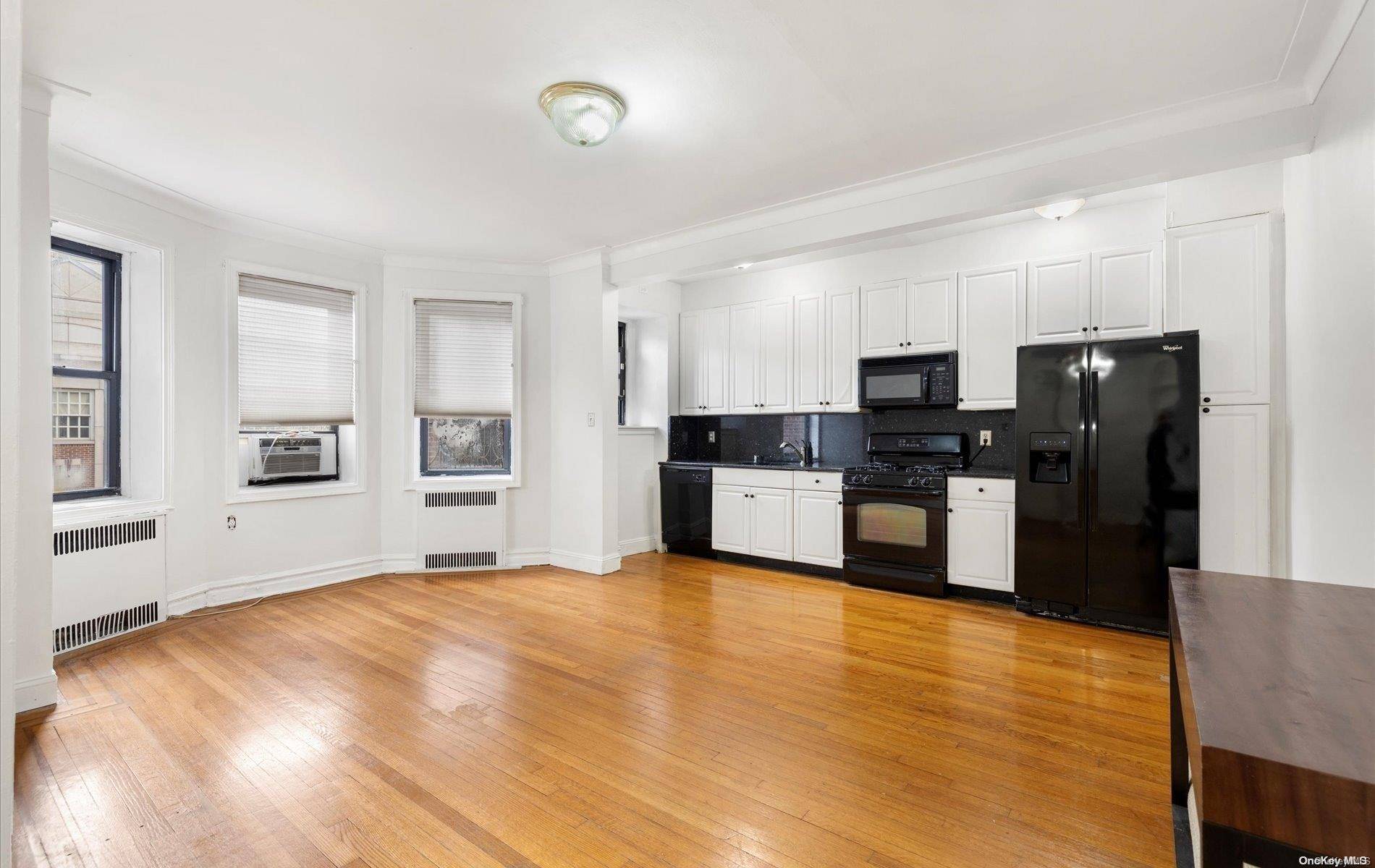 34-24 82nd Street #5M, Jackson Heights, NY 11372
