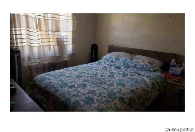 226-37 Manor Road #2714, Bellerose Manor, NY 11427