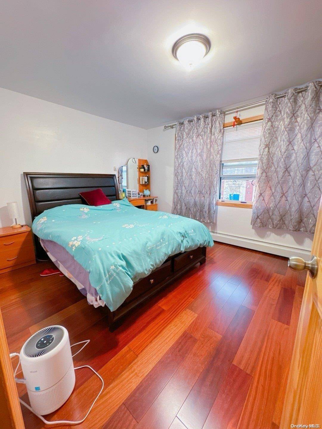 159-08 59th AVE, Fresh Meadows, NY 11365