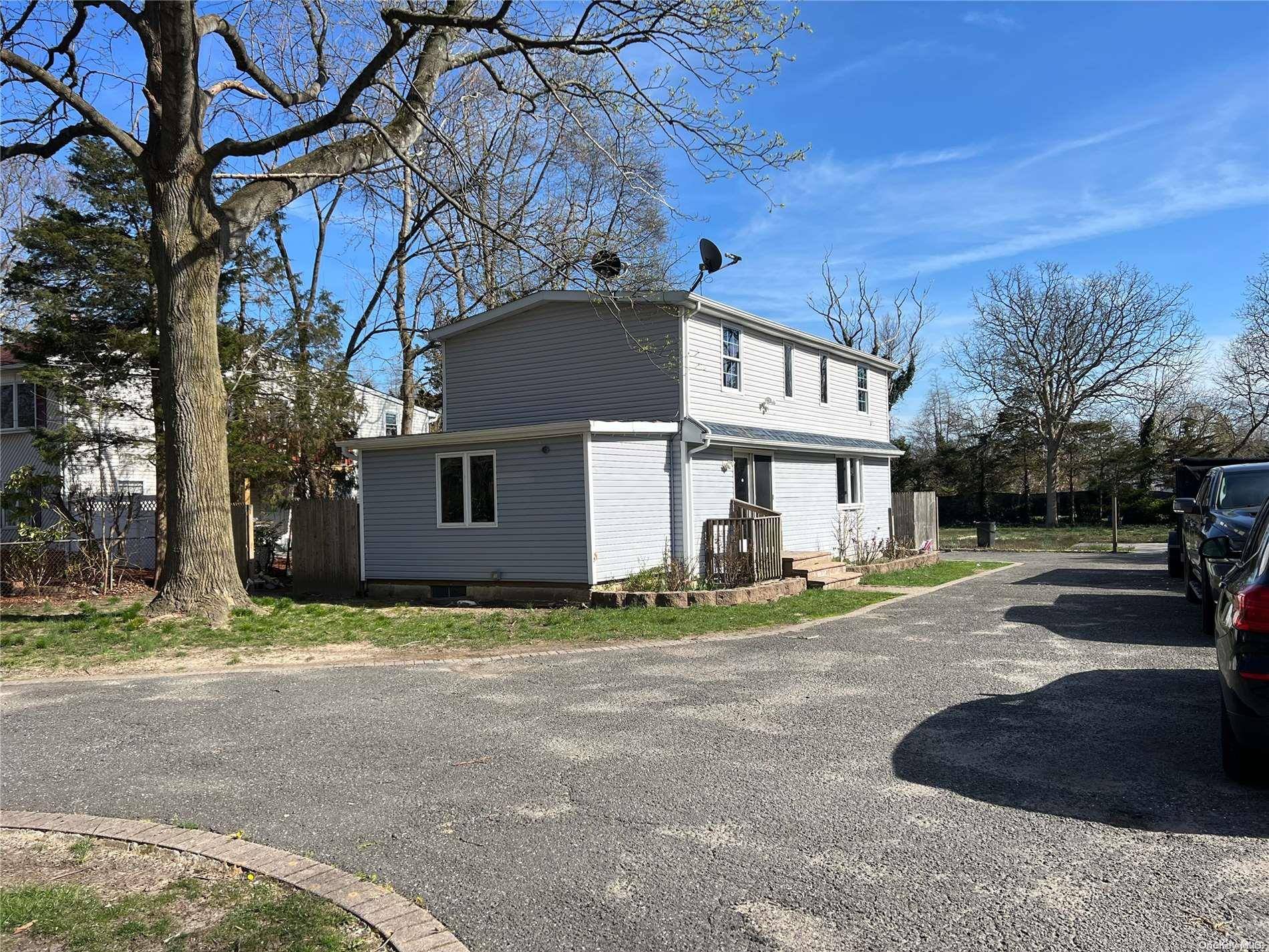 90 Bushwick AVE, Central Islip, NY 11722