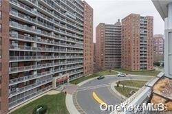 61-15 98 Street #8K, Rego Park, NY 11374