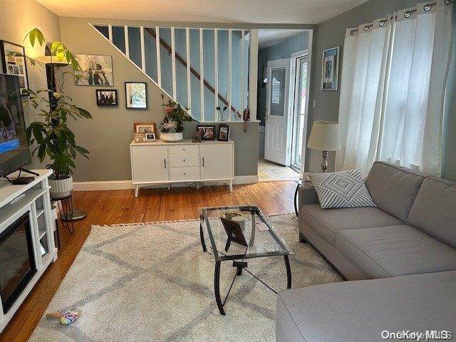 163-32 20th AVE, Whitestone, NY 11357