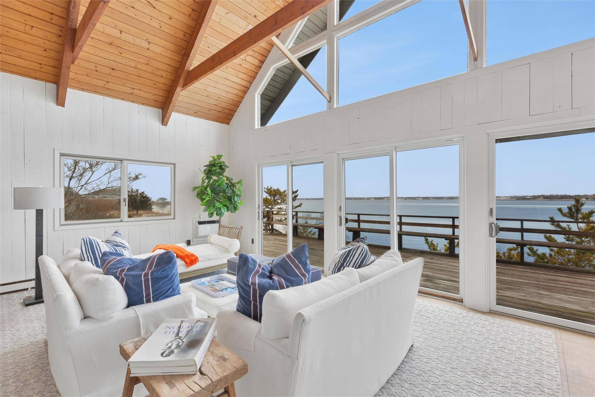298 DUNE RD, Westhampton Beach, NY 11978