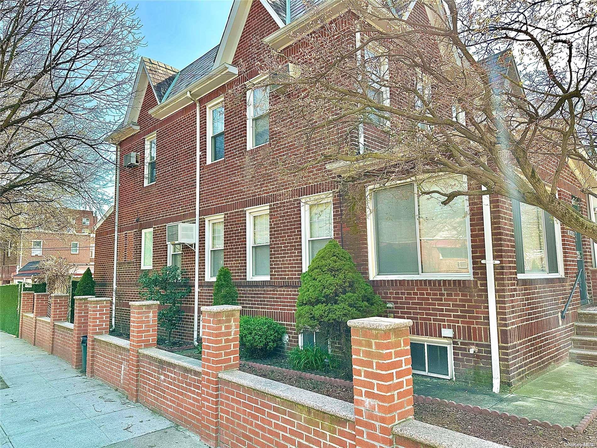 85-62 67th DR, Rego Park, NY 11374