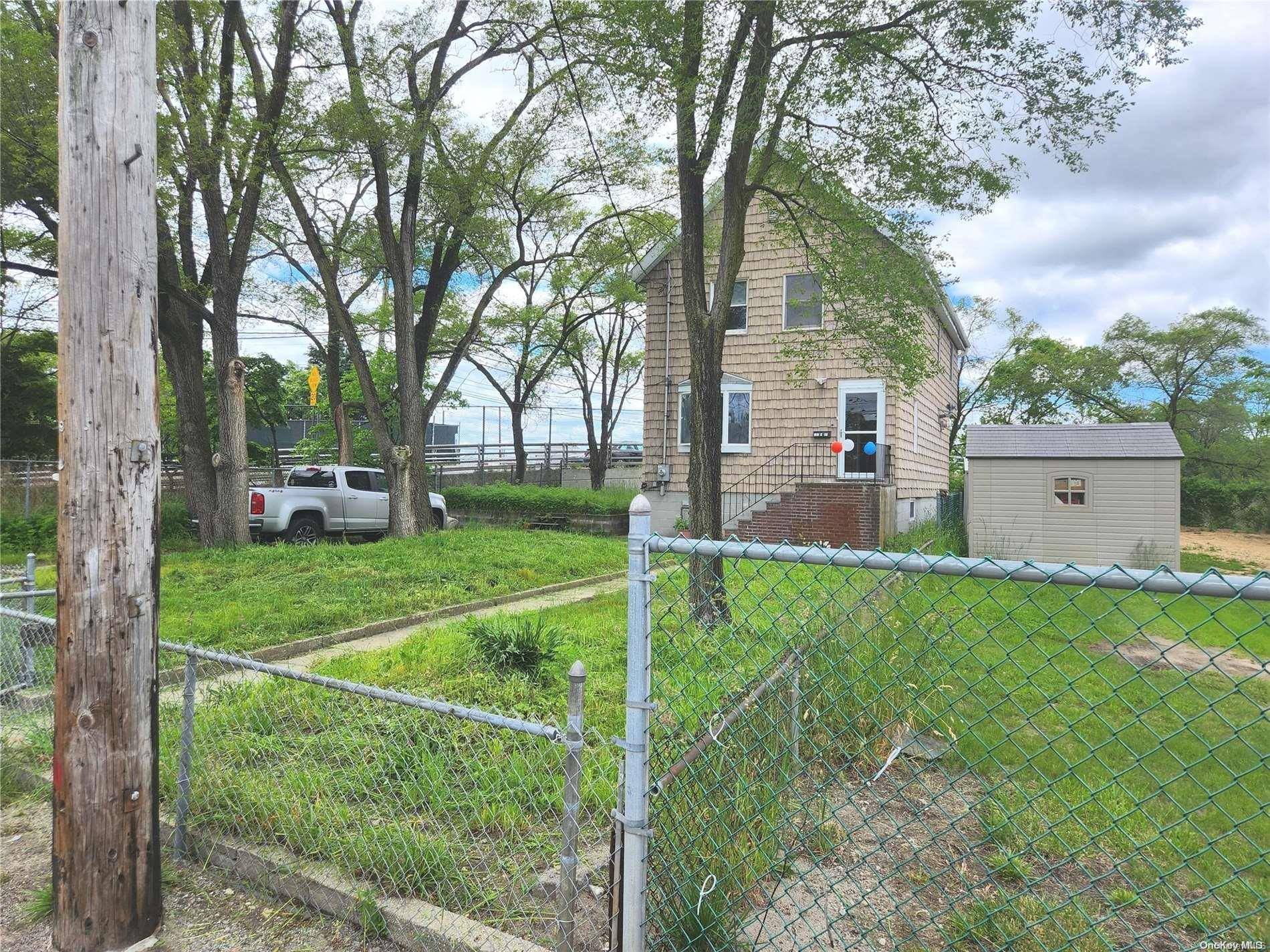 102-07 Russell ST, Howard Beach, NY 11414