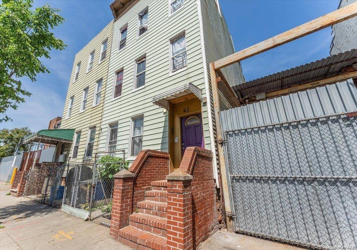 45 Hinsdale ST, Brooklyn, NY 11207