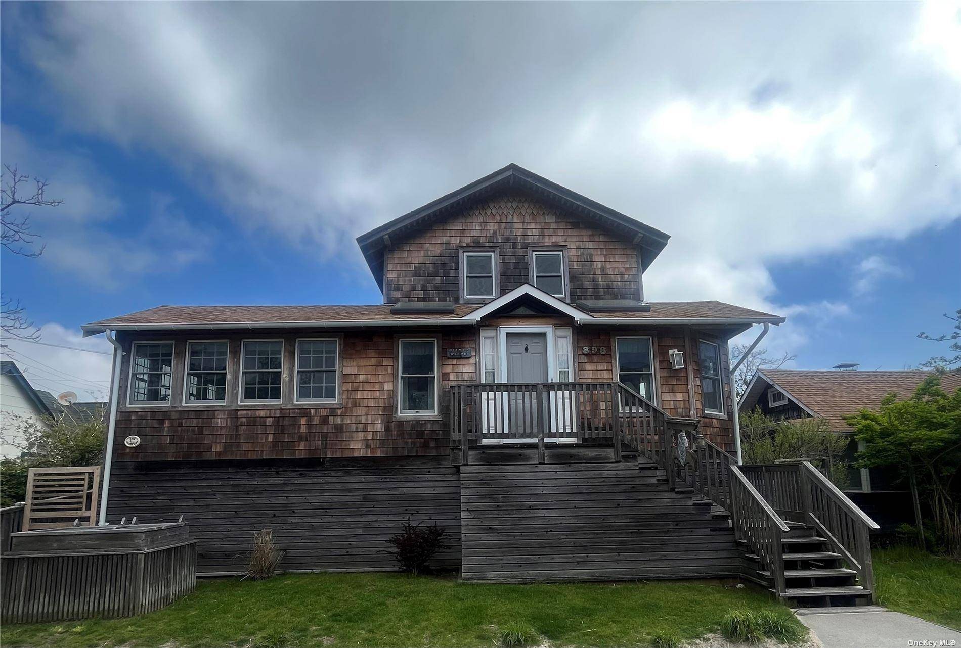 898 Evergreen WALK, Ocean Beach, NY 11770