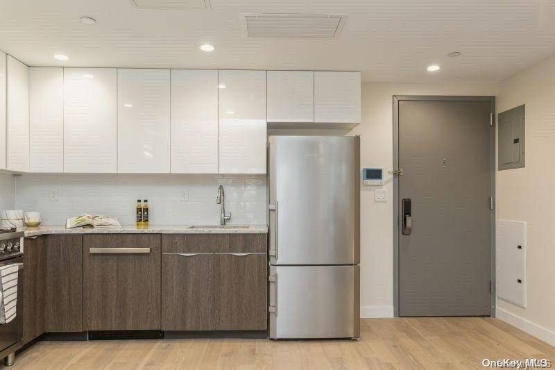 153-53 77th AVE #3E, Flushing, NY 11367