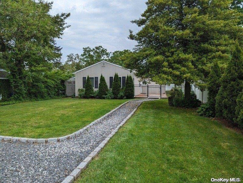 9 Hamilton AVE, North Babylon, NY 11703