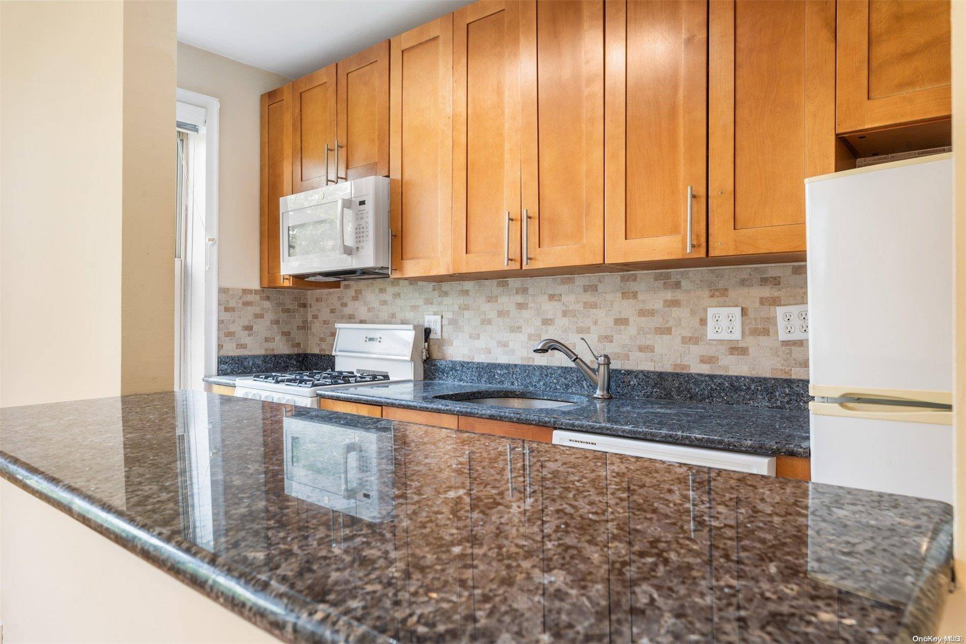 48-17 42nd ST #7B, Woodside, NY 11377