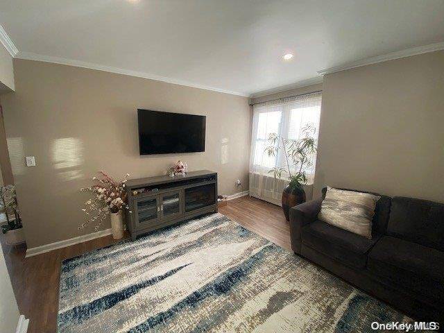 149 Smith ST #E-22, Freeport, NY 11520
