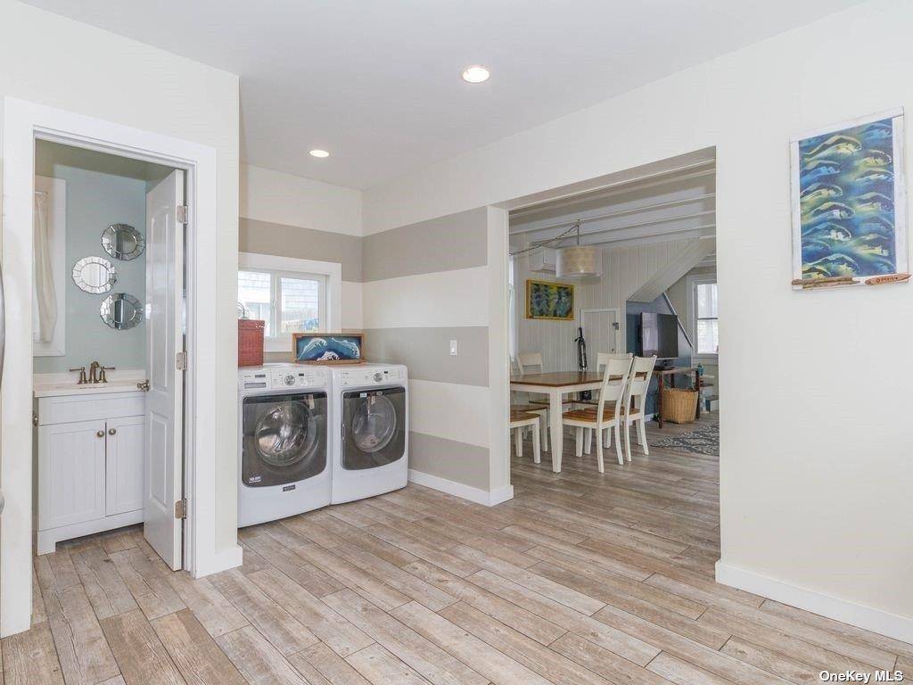 192 Cottage WALK, Ocean Beach, NY 11770