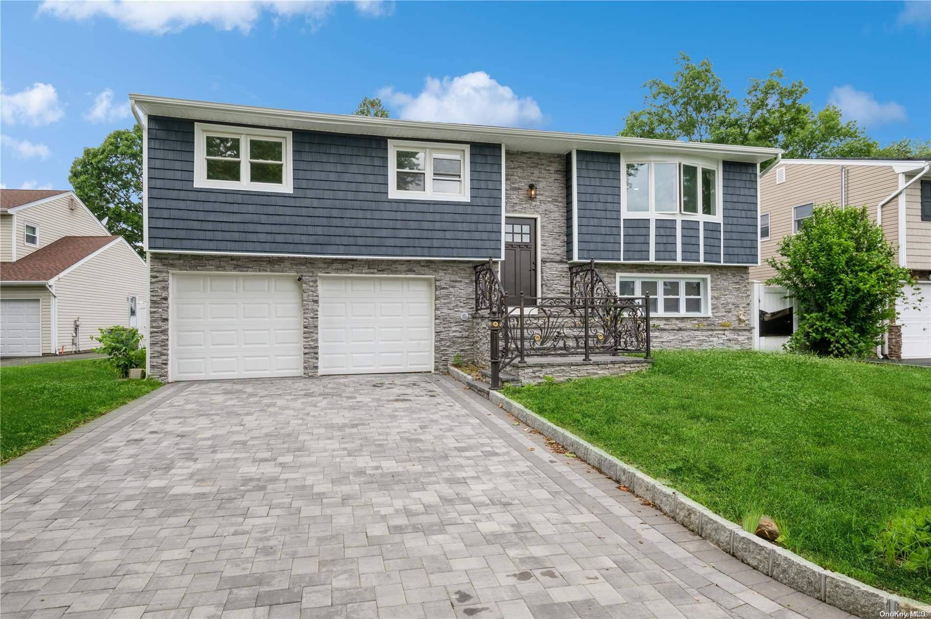 30 Carlow ST, Huntington, NY 11743