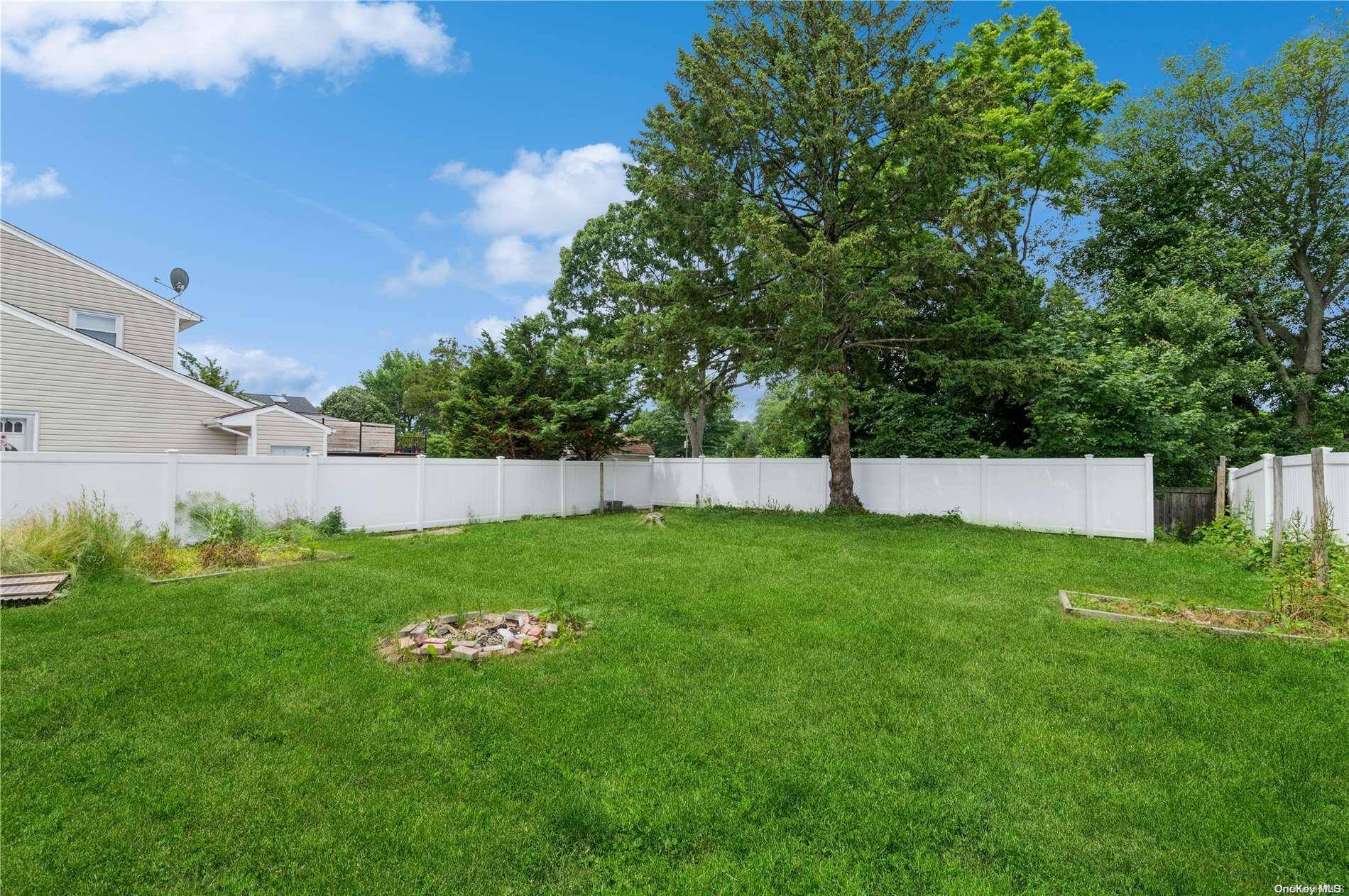 30 Carlow ST, Huntington, NY 11743