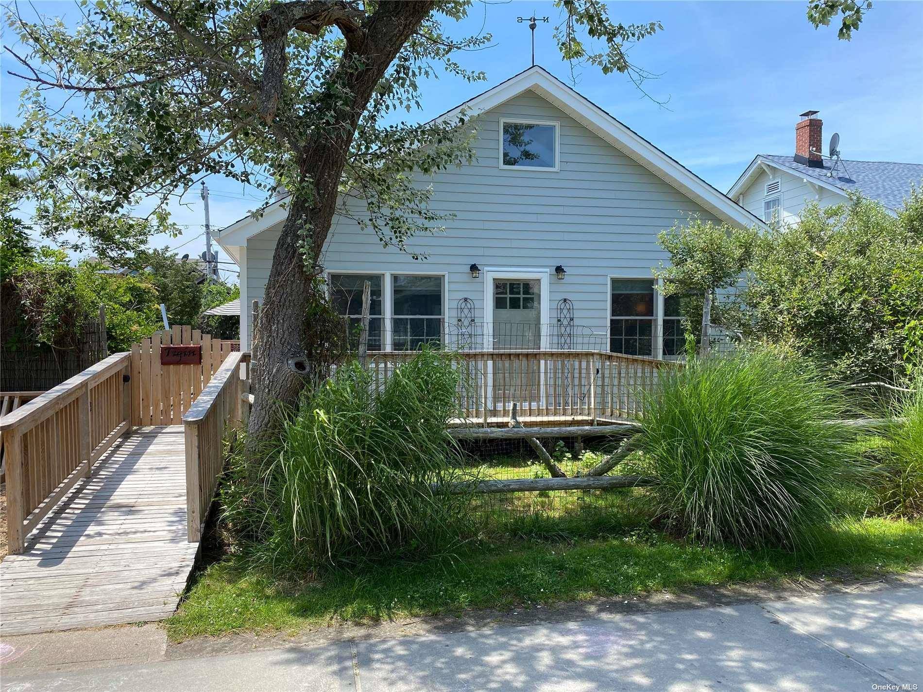 182 Cottage WALK, Ocean Beach, NY 11770