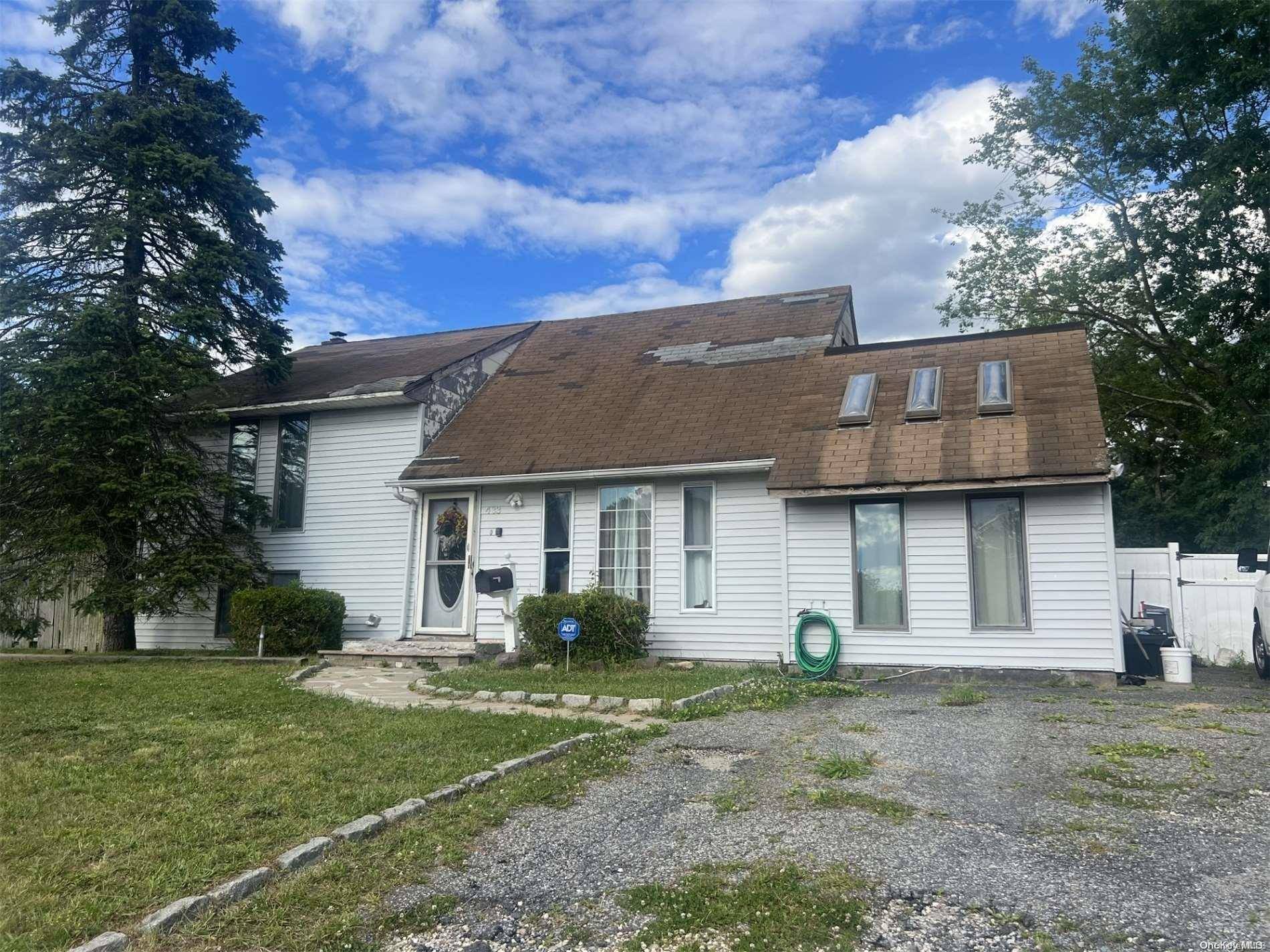 Address not disclosed, Central Islip, NY 11722